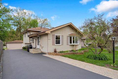 Tiny photo for 4020 N Adams Street, Westmont, IL 60559 (MLS # 12630414)
