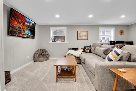 Tiny photo for 4020 N Adams Street, Westmont, IL 60559 (MLS # 12630414)