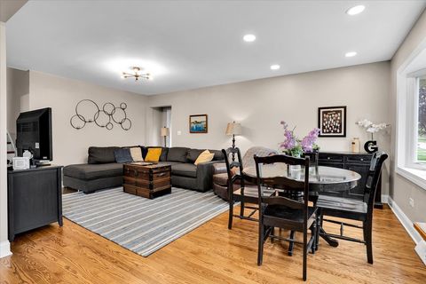 Tiny photo for 4020 N Adams Street, Westmont, IL 60559 (MLS # 12630414)