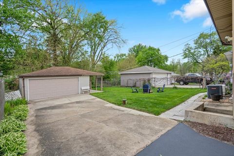 Tiny photo for 4020 N Adams Street, Westmont, IL 60559 (MLS # 12630414)