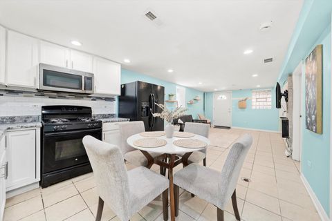 Tiny photo for 5850 S INDIANA Avenue, Chicago, IL 60637 (MLS # 12595985)