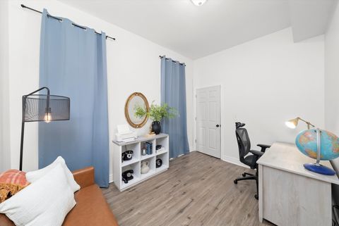 Tiny photo for 5850 S INDIANA Avenue, Chicago, IL 60637 (MLS # 12595985)