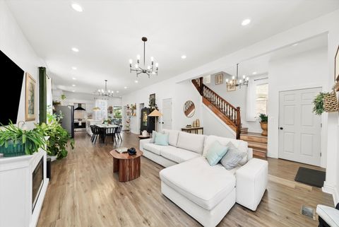 Tiny photo for 5850 S INDIANA Avenue, Chicago, IL 60637 (MLS # 12595985)