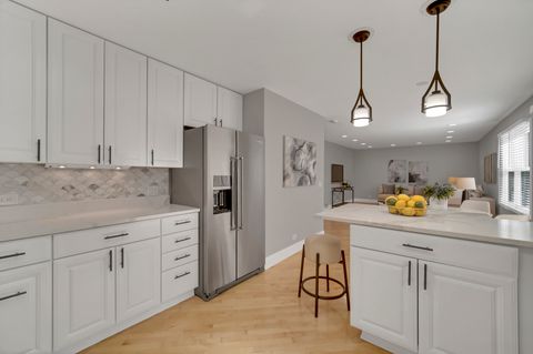 Tiny photo for 5 Wakefield Lane, Buffalo Grove, IL 60089 (MLS # 12610233)