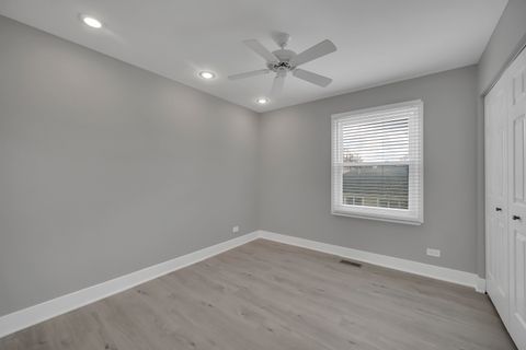 Tiny photo for 5 Wakefield Lane, Buffalo Grove, IL 60089 (MLS # 12610233)