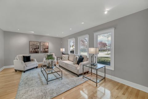 Tiny photo for 5 Wakefield Lane, Buffalo Grove, IL 60089 (MLS # 12610233)