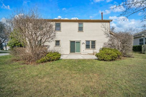 Tiny photo for 5 Wakefield Lane, Buffalo Grove, IL 60089 (MLS # 12610233)