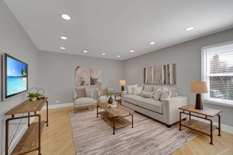 Tiny photo for 5 Wakefield Lane, Buffalo Grove, IL 60089 (MLS # 12610233)