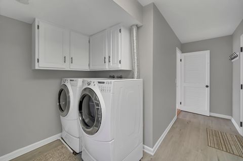 Tiny photo for 5 Wakefield Lane, Buffalo Grove, IL 60089 (MLS # 12610233)