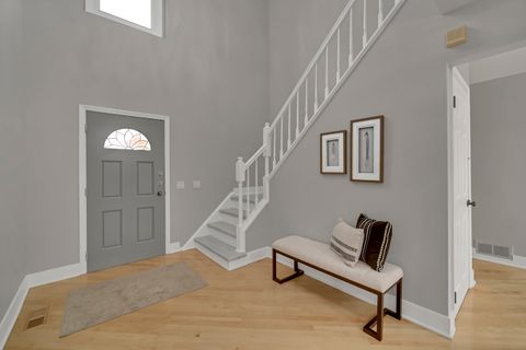 Tiny photo for 5 Wakefield Lane, Buffalo Grove, IL 60089 (MLS # 12610233)