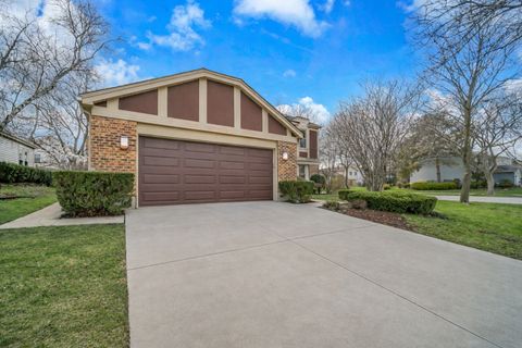 Tiny photo for 5 Wakefield Lane, Buffalo Grove, IL 60089 (MLS # 12610233)