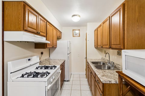 Tiny photo for 735 Hill Drive #112, Hoffman Estates, IL 60169 (MLS # 12761472)