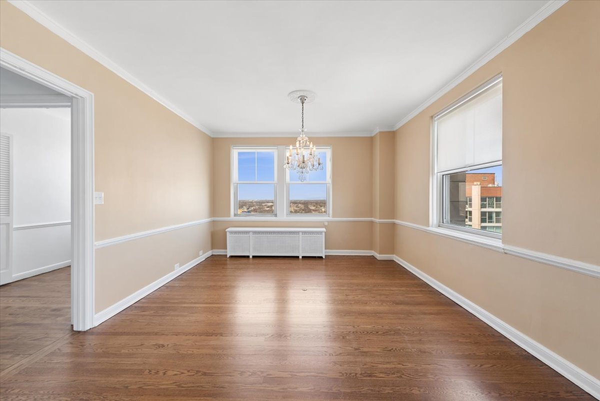 5555 N SHERIDAN Road 1811