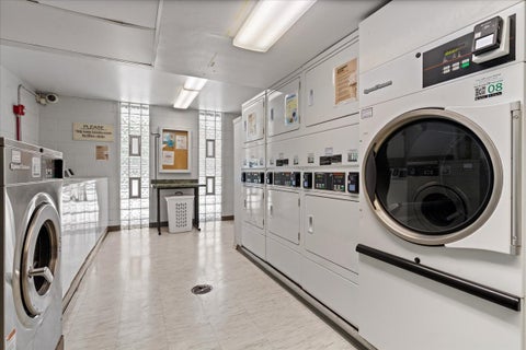 Tiny photo for 21 W GOETHE Street #8H, Chicago, IL 60610 (MLS # 12786635)
