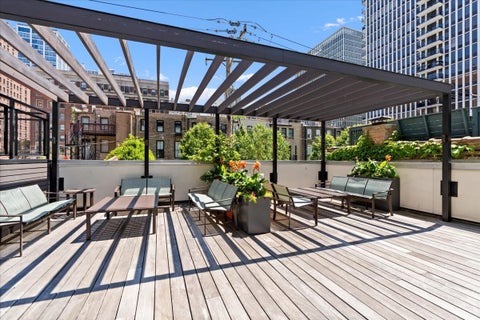 Tiny photo for 21 W GOETHE Street #8H, Chicago, IL 60610 (MLS # 12786635)