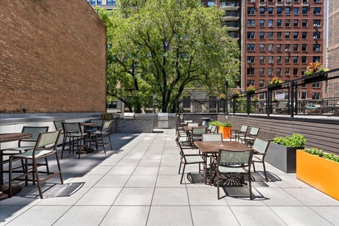 Tiny photo for 21 W GOETHE Street #8H, Chicago, IL 60610 (MLS # 12786635)