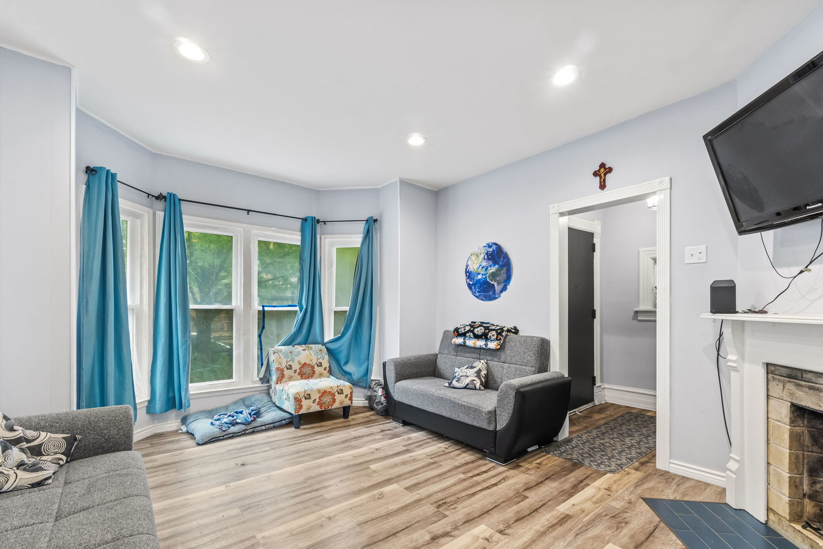 3521 W 64th Street