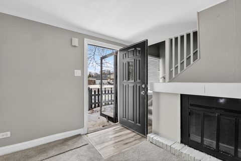 Tiny photo for 5016 Oak Center Drive, Oak Lawn, IL 60453 (MLS # 12541250)