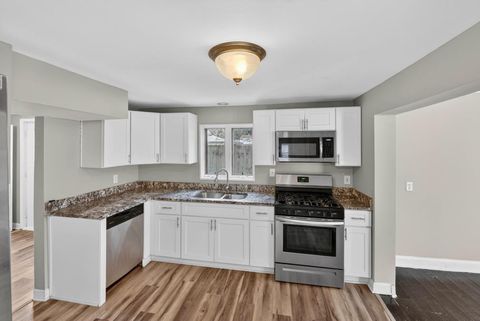 Tiny photo for 5016 Oak Center Drive, Oak Lawn, IL 60453 (MLS # 12541250)