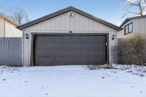 Tiny photo for 5016 Oak Center Drive, Oak Lawn, IL 60453 (MLS # 12541250)