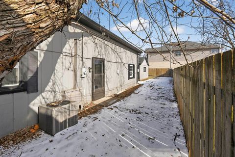 Tiny photo for 5016 Oak Center Drive, Oak Lawn, IL 60453 (MLS # 12541250)