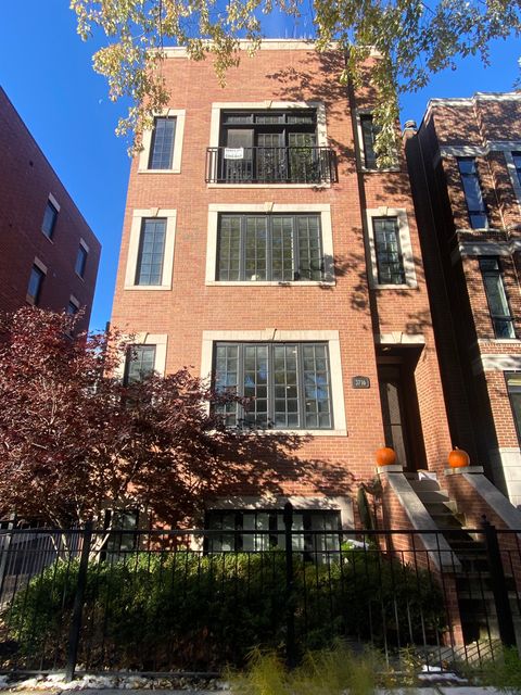3716 N Kenmore Avenue 1 Chicago IL 60613