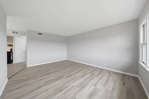 Tiny photo for 3170 W Meadow Lane #23, Merrionette Park, IL 60803 (MLS # 12731338)