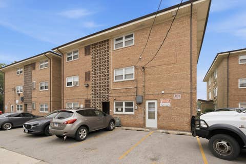 Tiny photo for 3170 W Meadow Lane #23, Merrionette Park, IL 60803 (MLS # 12731338)