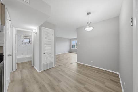 Tiny photo for 3170 W Meadow Lane #23, Merrionette Park, IL 60803 (MLS # 12731338)