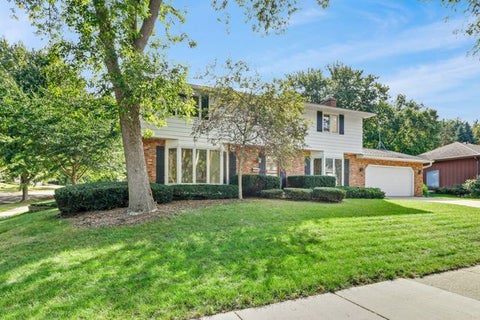 Photo of 409 Blue Ridge Parkway, Madison, WI 53705 (MLS # 12762835)