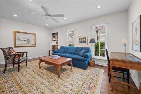 Tiny photo for 12 The Court Of Lagoon View VW, Northbrook, IL 60062 (MLS # 12756627)