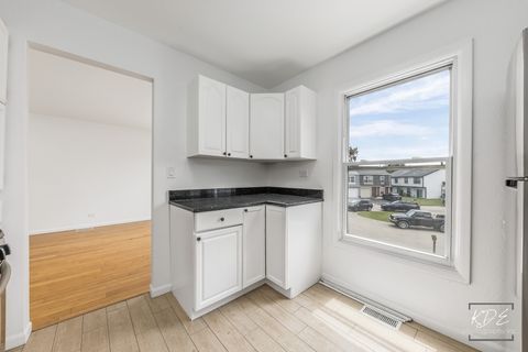 Tiny photo for 208 Granada Court, Bolingbrook, IL 60440 (MLS # 12694864)