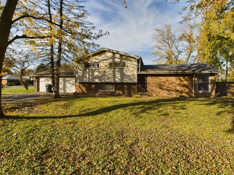 A home in Dolton