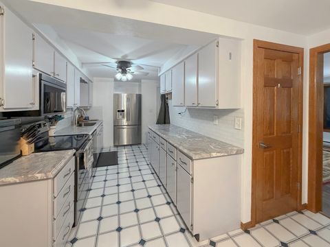 Tiny photo for 2003 Eagle Drive, Freeport, IL 61032 (MLS # 12524126)