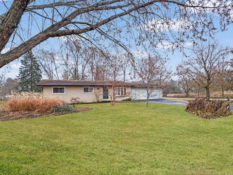 Photo of 2003 Eagle Drive, Freeport, IL 61032 (MLS # 12524126)