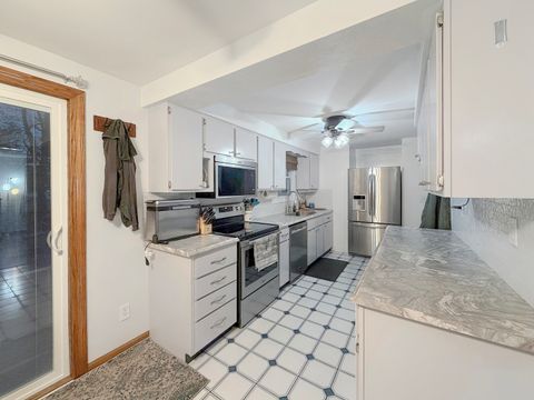 Tiny photo for 2003 Eagle Drive, Freeport, IL 61032 (MLS # 12524126)