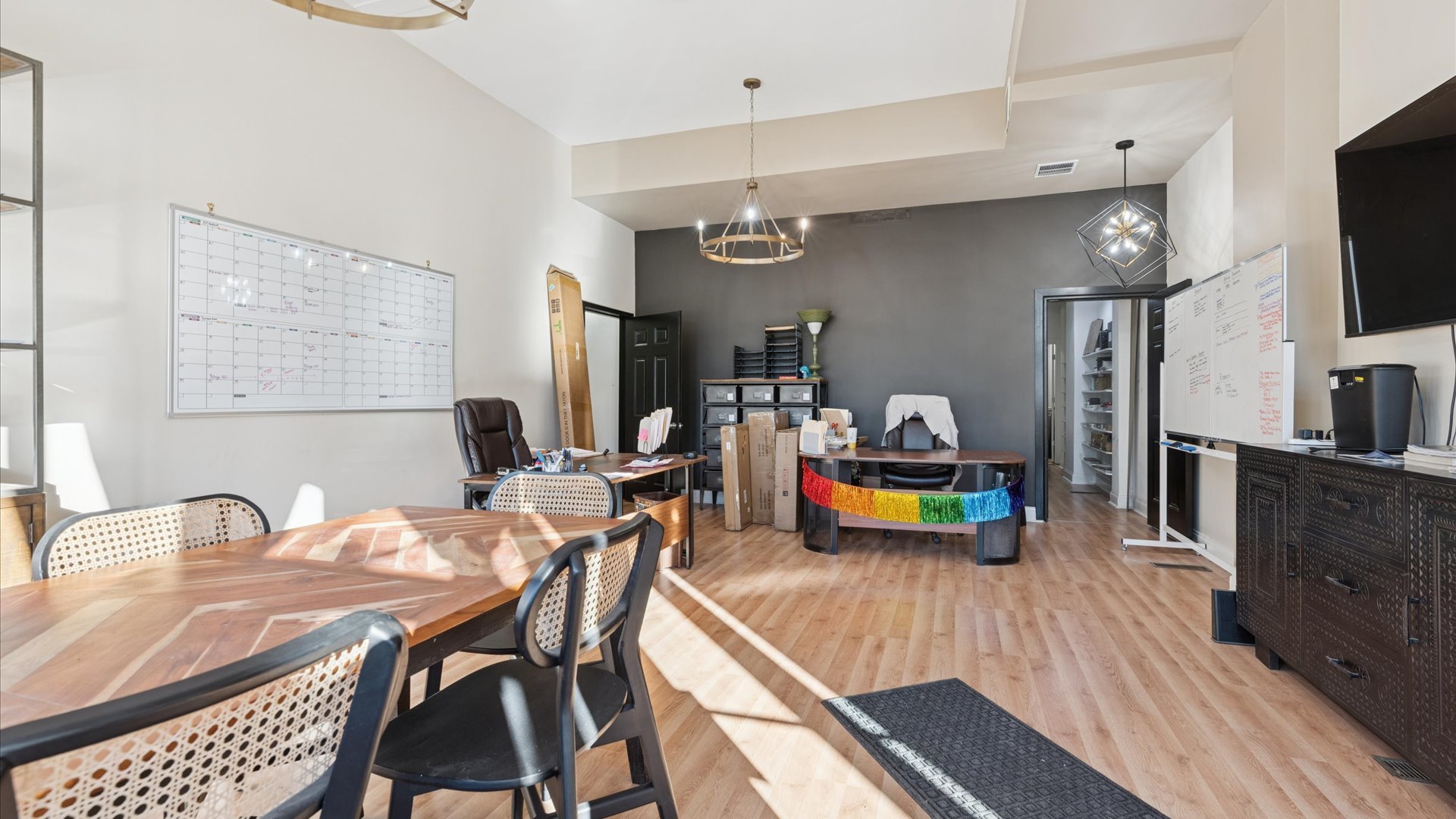 3839 N Western Avenue 1B