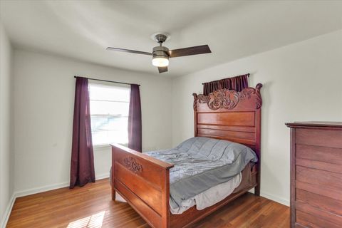 Tiny photo for 317 S Draper Avenue, Champaign, IL 61821 (MLS # 12592079)