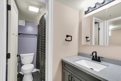 Tiny photo for 317 S Draper Avenue, Champaign, IL 61821 (MLS # 12592079)