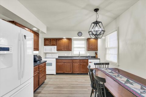 Tiny photo for 317 S Draper Avenue, Champaign, IL 61821 (MLS # 12592079)