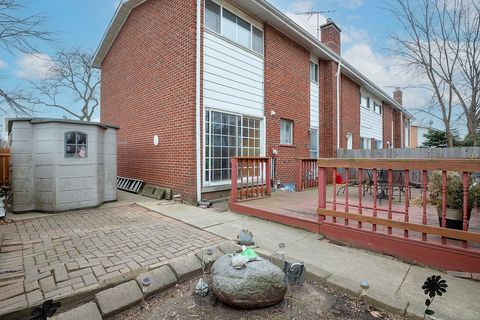 Tiny photo for 8000 W Lyons Street, Niles, IL 60714 (MLS # 12577250)