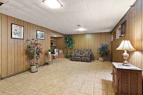 Tiny photo for 8000 W Lyons Street, Niles, IL 60714 (MLS # 12577250)