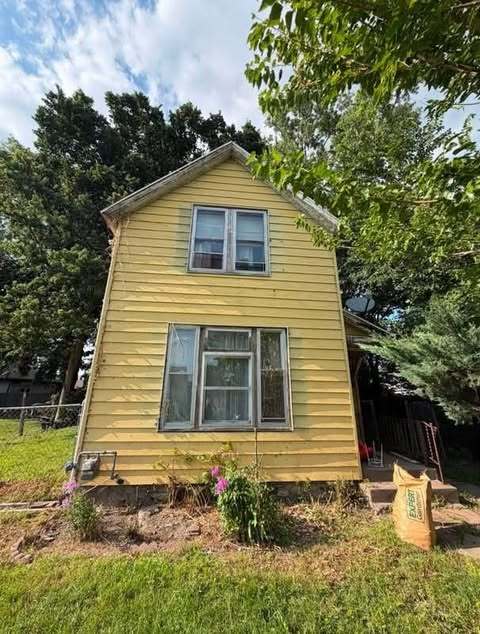 Photo of 1548 W 16th Street, Davenport, IA 52804 (MLS # 12793348)