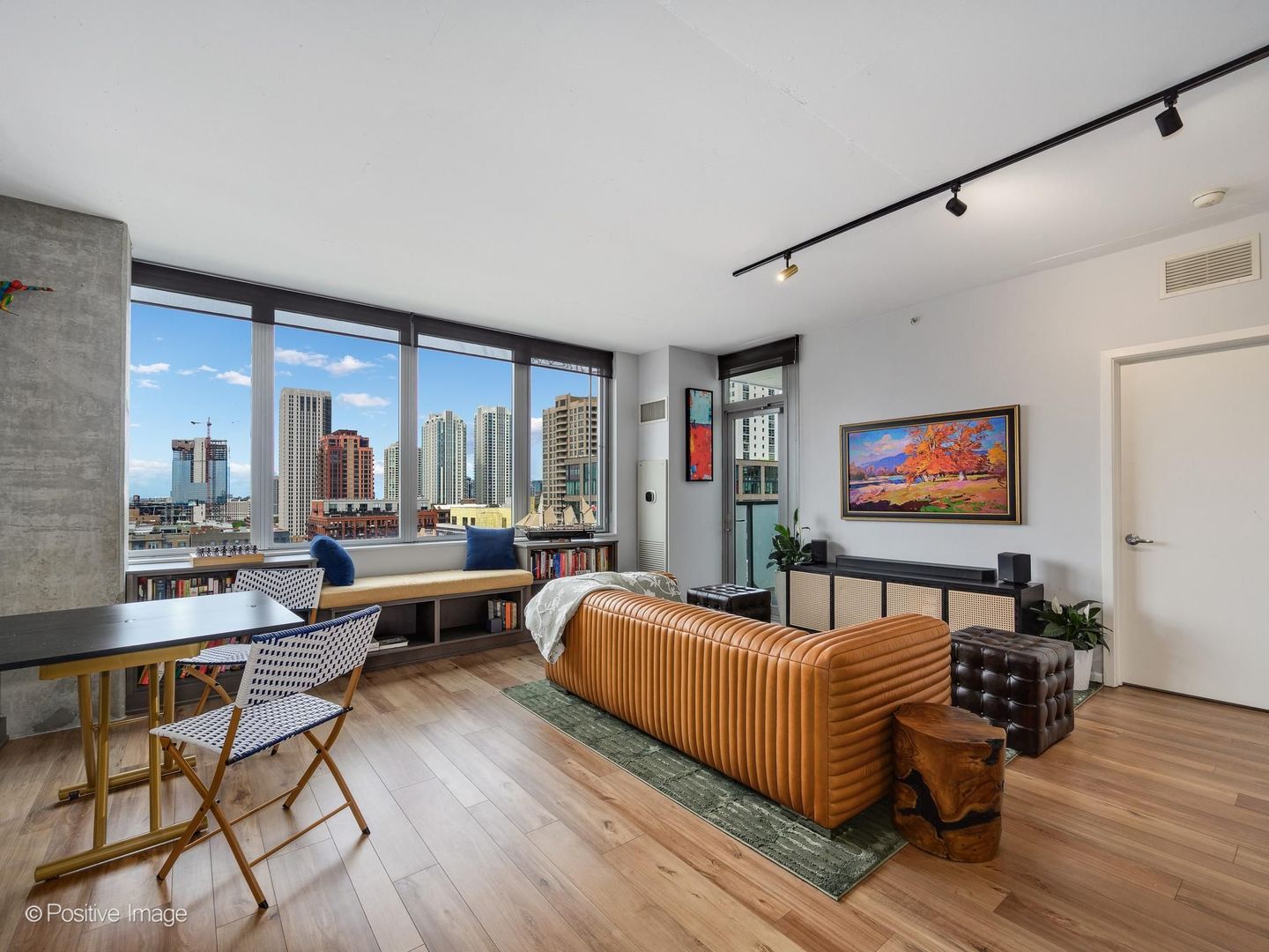 659 W Randolph Street 1206