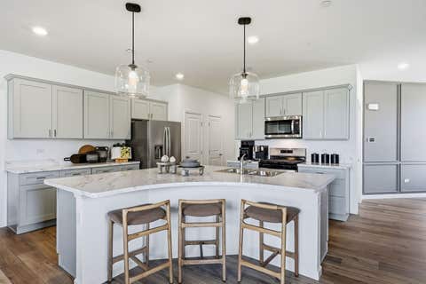 Tiny photo for 2031 Palmer Court #4002, Hoffman Estates, IL 60169 (MLS # 12726341)