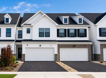 2031 Palmer Court 4002 Hoffman Estates IL 60169