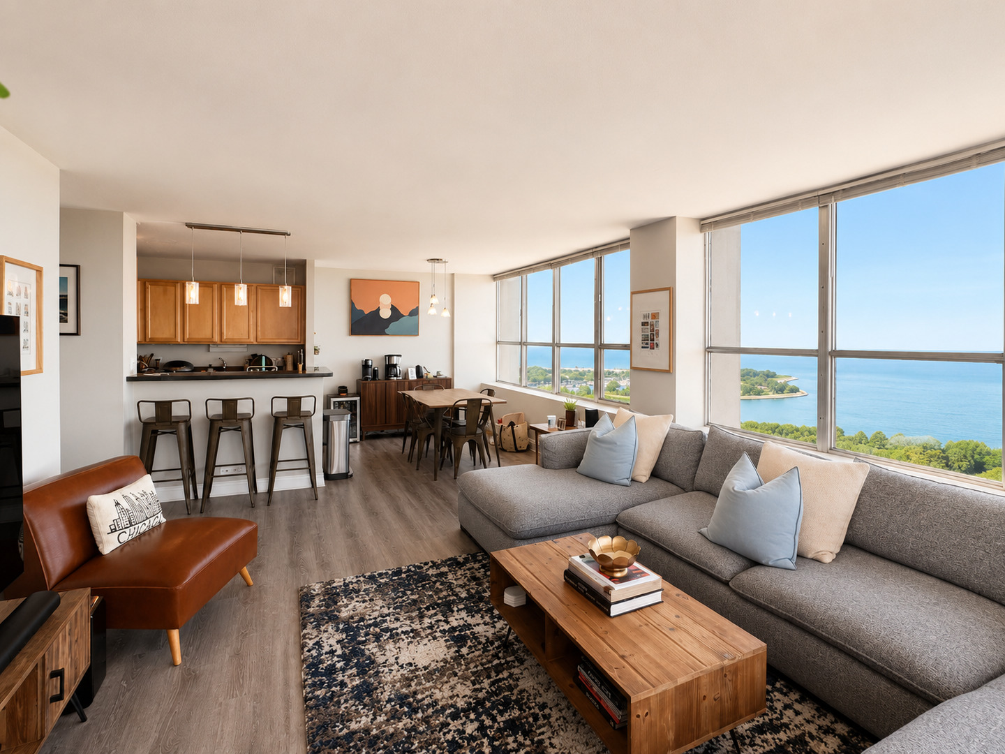 655 W IRVING PARK Road 3201