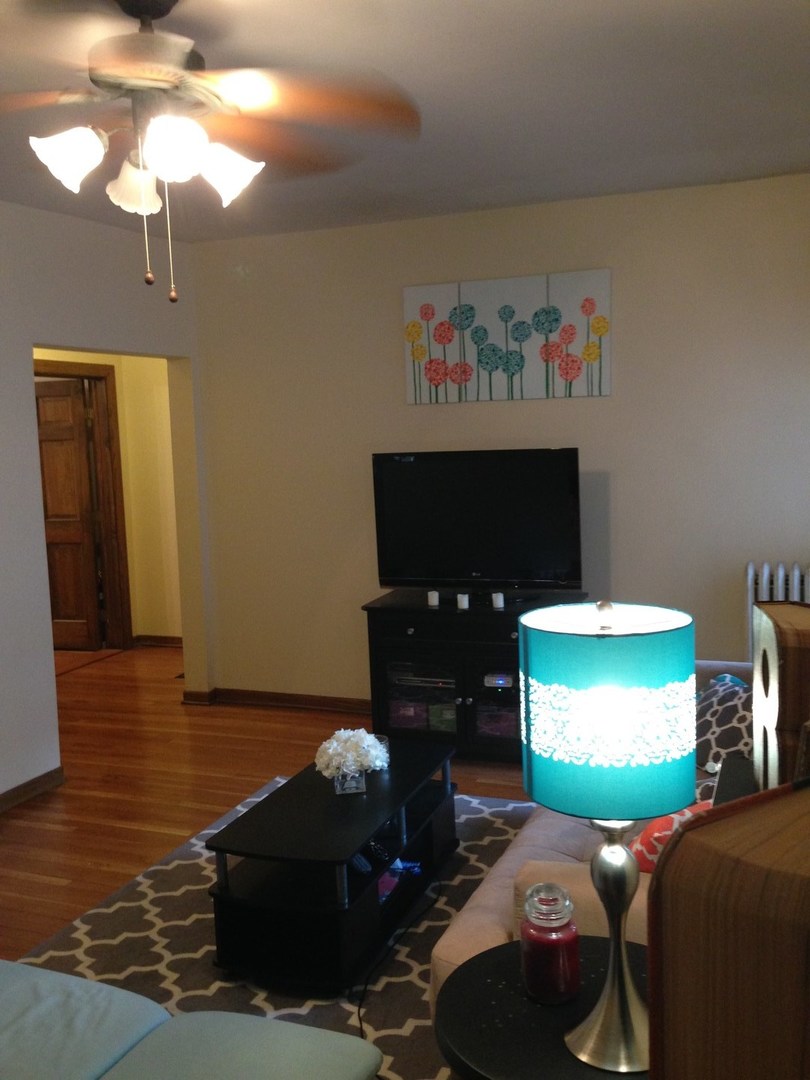 535 W Brompton Avenue 2S