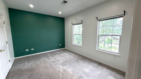 Tiny photo for 3333 Stratford Court #3F, Lake Bluff, IL 60044 (MLS # 12713399)