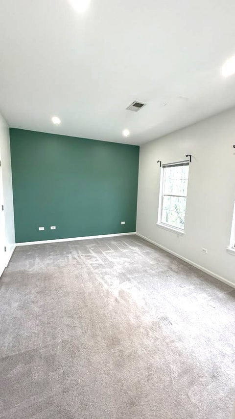 Tiny photo for 3333 Stratford Court #3F, Lake Bluff, IL 60044 (MLS # 12713399)